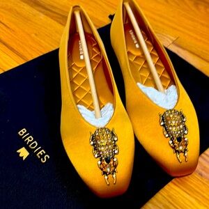 Birdies merrigold satin with beetle size 7.5 new in box